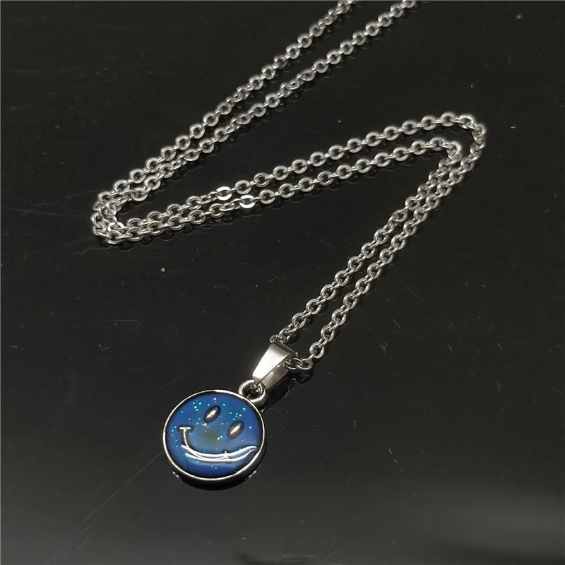 Cute Color Changes To Temperature Enamel Butterfly Smile Pendant Necklace Women Girls Clover Choker Female Party Gift