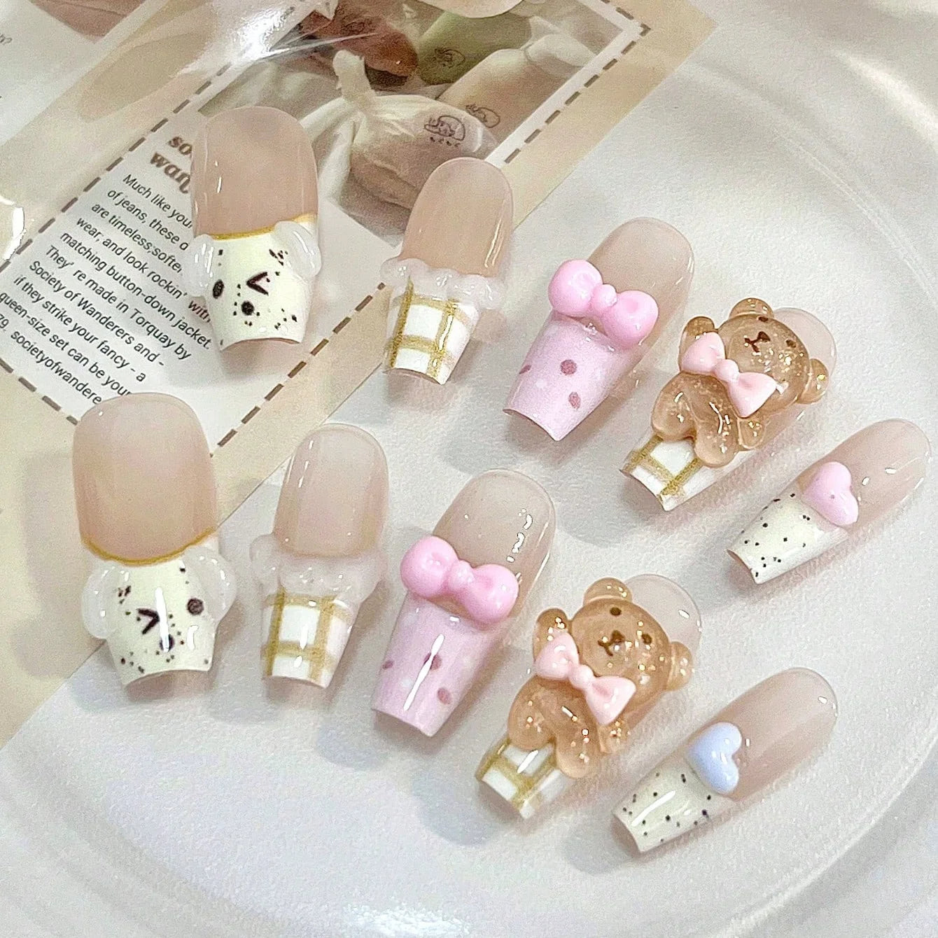 10pcs Pure Handmade Coffin Shaped Nail Art, Fake Nails for Nail Art, Romantic and Cute Teddy Bears, Suitable for Women to Use