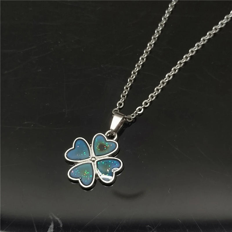 Cute Color Changes To Temperature Enamel Butterfly Smile Pendant Necklace Women Girls Clover Choker Female Party Gift