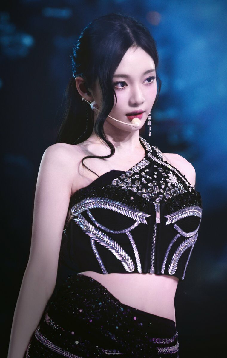 Celebrity Style Women's Singing Costume, Heavy Industry Crystal Diamond Performance Costume, Jazz Stage Costume