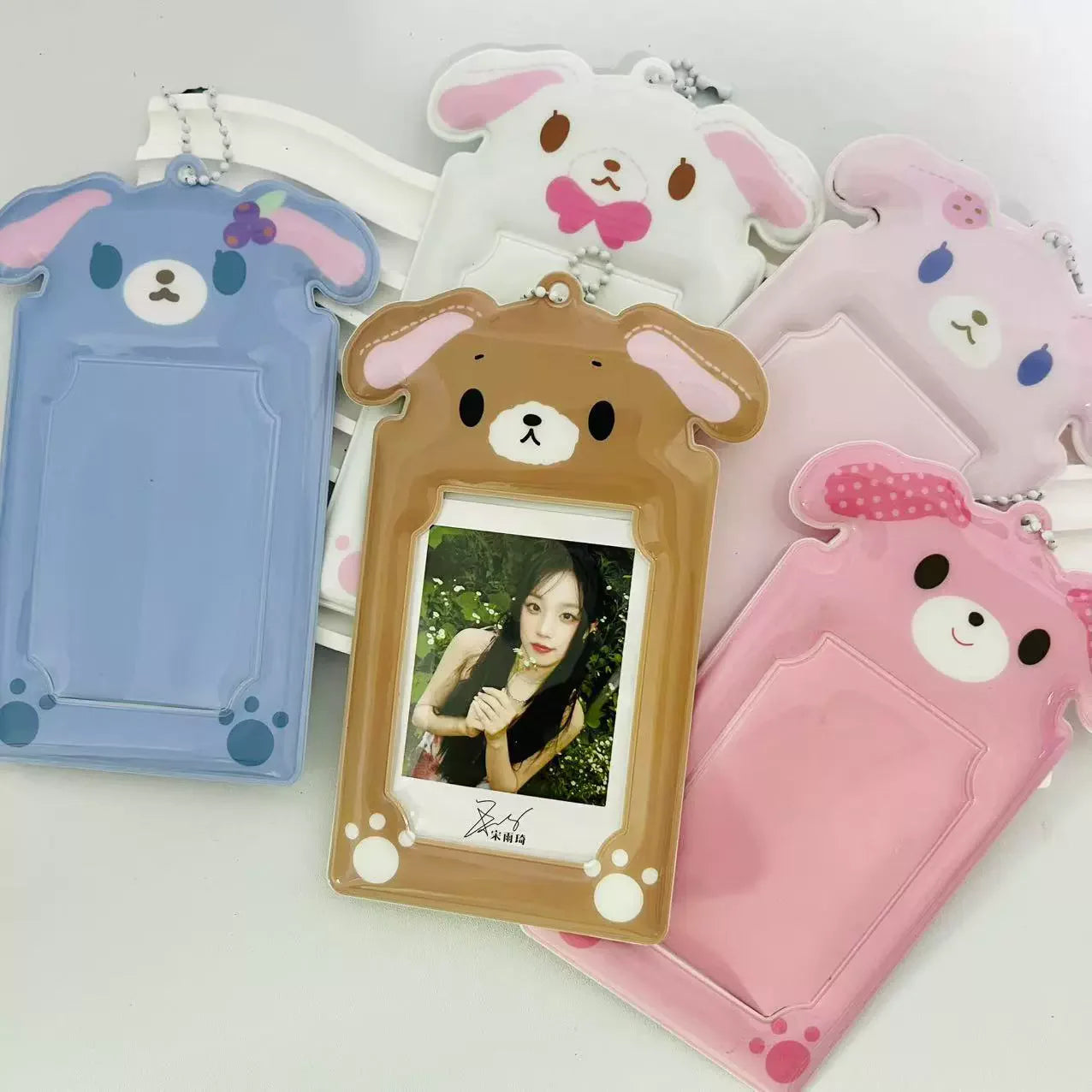 Cartoon Rabbit Photocard Holder Keychain Photo Card Holders 2.9x3.9 Inch ID Badge Holder Bus Card Credit ID Bank Card Holder