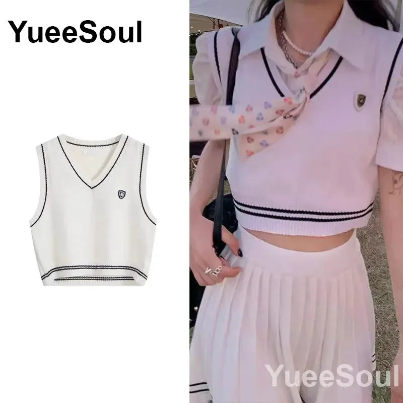Vintage Knitted Women Sweater Vest American Y2K Aesthetic Sweet Cute 90s Slim Crop Waistcoat 2023 New Plaid Sleeveless Knitwears