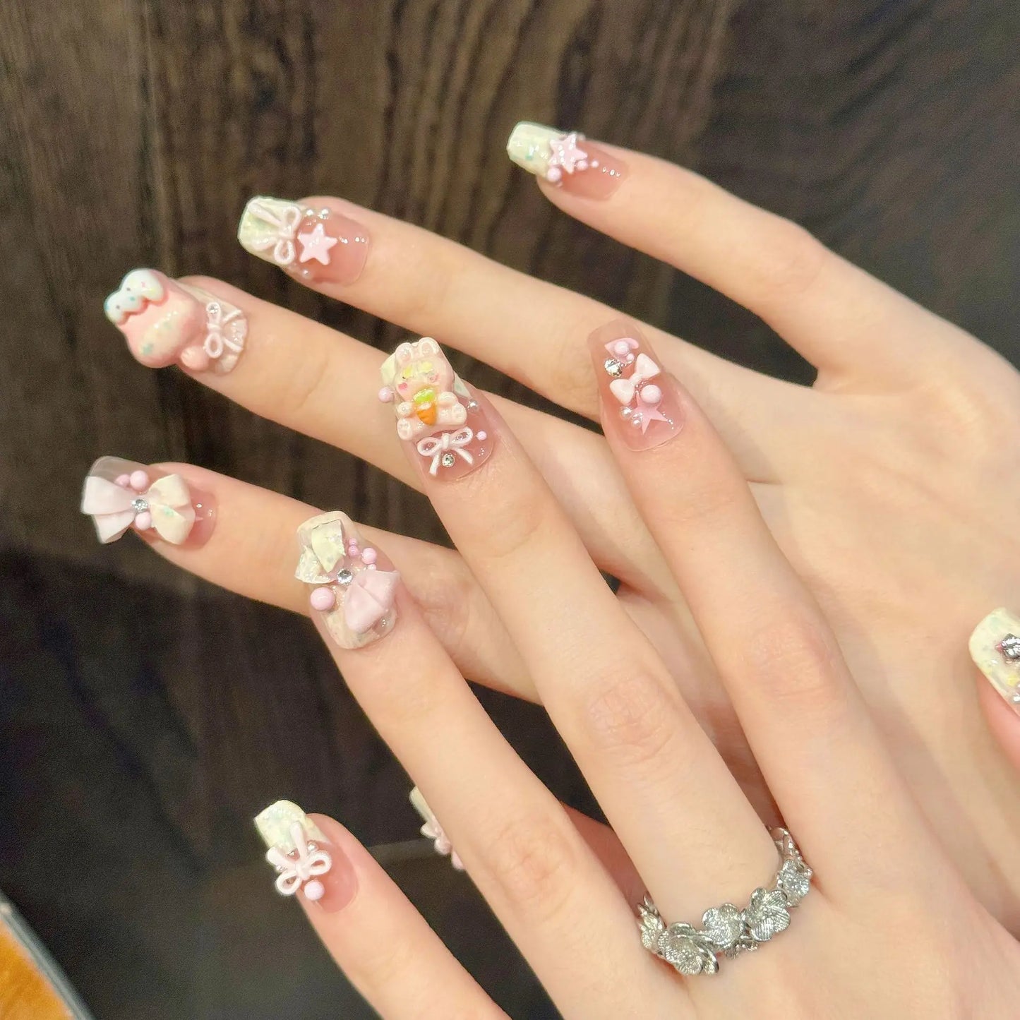 10pcs Handmade Pink Press on Nails Sweet Cute Strawberry Bow Decor Fake Nail Tips Wearable 3D Cute Rabbit Korean False Nails