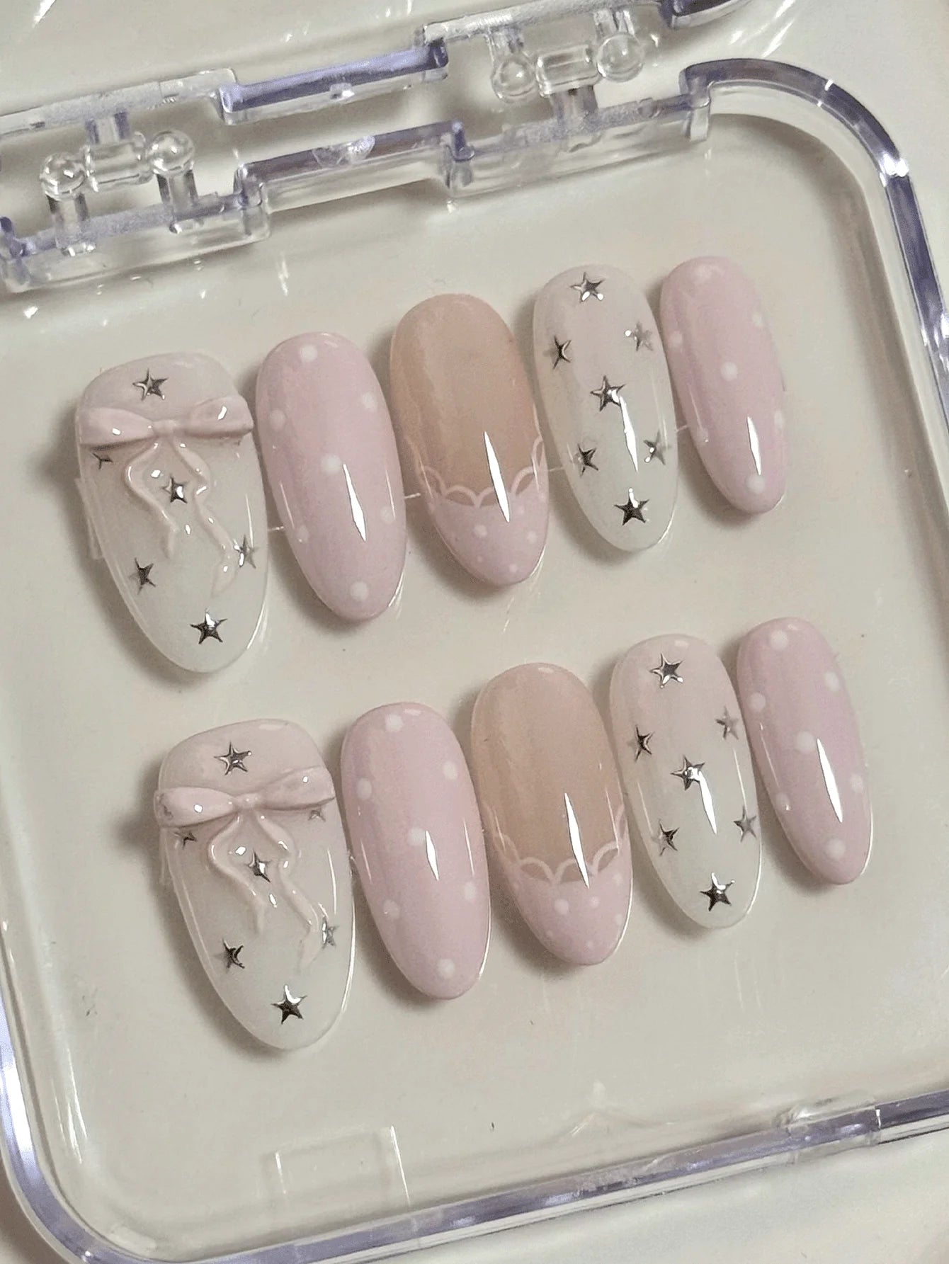 10-Piece Set of Silver Star Polka Dot Lace French-Style Medium-Short Oval Korean-Style Gentle Handmade Nail Art, Suitable for Daily Campus Wear, Jk Uniforms, Picnics, Afternoon Tea Dates, Korean-Style Outfits, Floral Dresses,