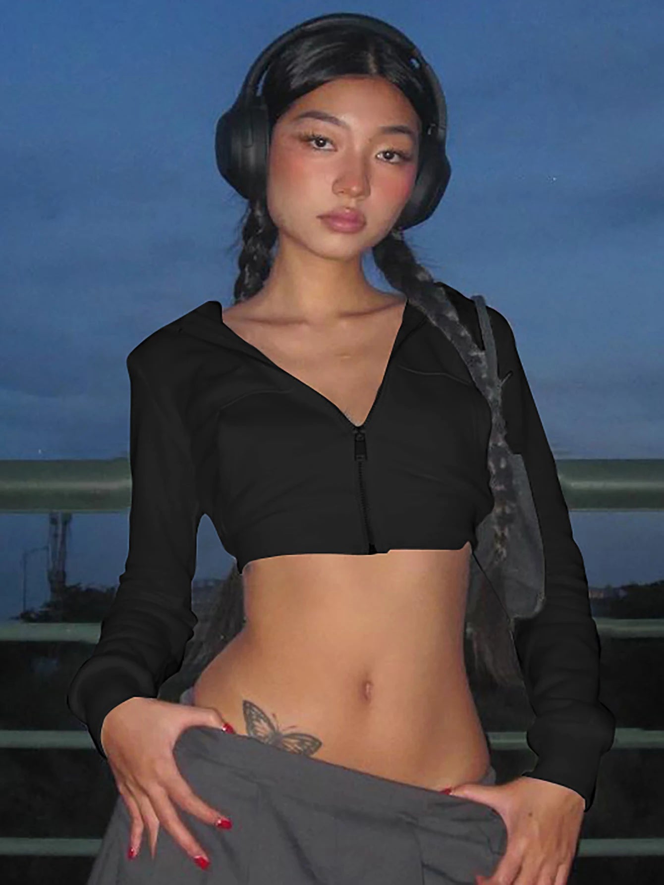 Dulzura Women 2024 Autumn Winter Fashion Long Sleeve Streetwear White Crop Tops T Shirts Tees Wholesale Items For Business