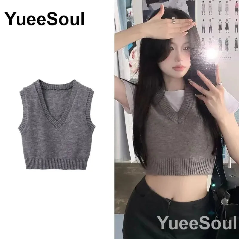 Vintage Knitted Women Sweater Vest American Y2K Aesthetic Sweet Cute 90s Slim Crop Waistcoat 2023 New Plaid Sleeveless Knitwears