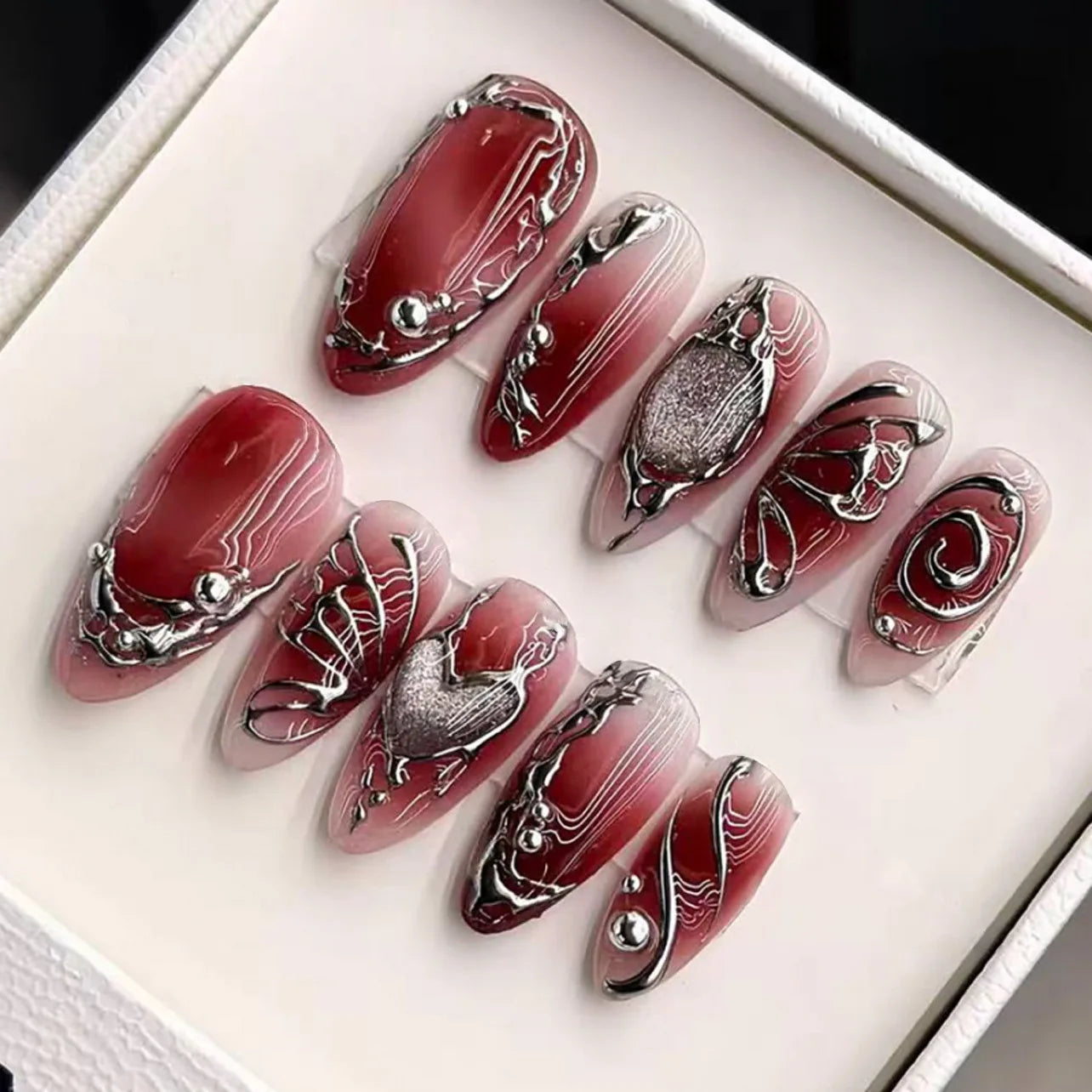 30pcs 3D Dream Rose Press on Nails Heart & Animal Wave Fake Nail Short Almond Full Coverage Nail for Women&Girl False Nail Art