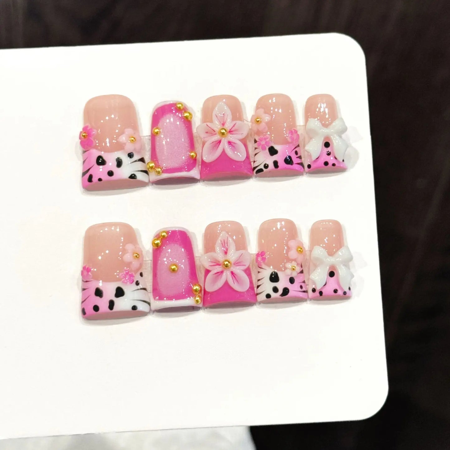 10pcs French Duck Bill Fake Nails 3D Heart Ruby Nail Art Metal Rhinestone Handmade Press on Nails Luxurious Romantic False Nails