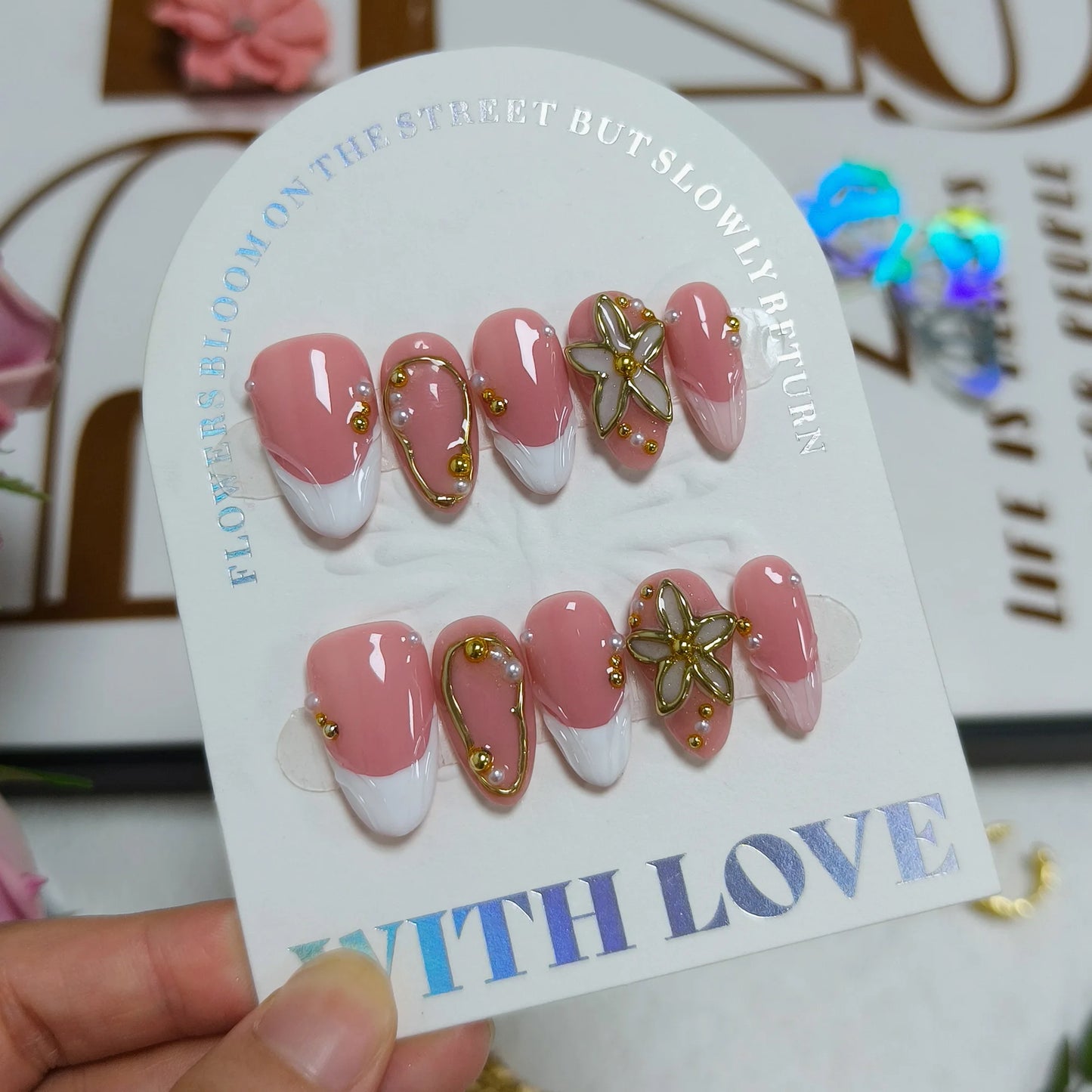10Pcs White French Pink Heart Diamond Manicure Art Gentle Sweet Short Oval Artificial Wearing Nails Patch Full Cover Press Ons