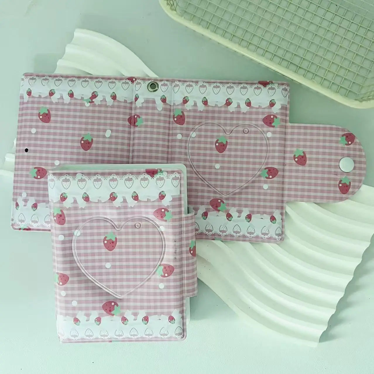 INS Cute Strawberry Card Album 3 Inch Photocard Album Kpop Idol Photo Card Book Holder Star Chasing Girl Gift