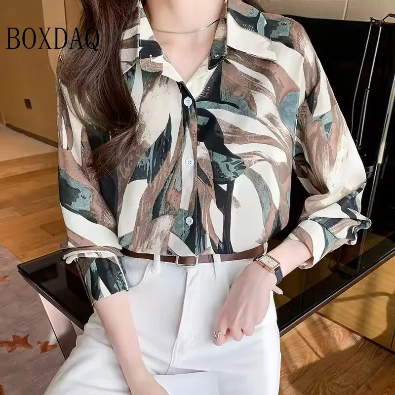 Abstract Print Full-Sleeve Lapel Blouse | Inspired by Hande Erçel