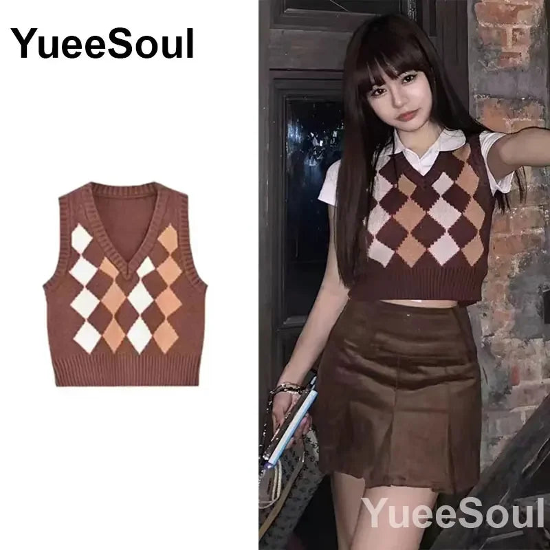 Vintage Knitted Women Sweater Vest American Y2K Aesthetic Sweet Cute 90s Slim Crop Waistcoat 2023 New Plaid Sleeveless Knitwears