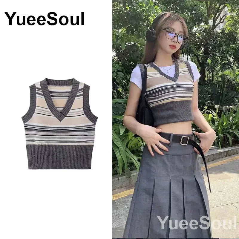 Vintage Knitted Women Sweater Vest American Y2K Aesthetic Sweet Cute 90s Slim Crop Waistcoat 2023 New Plaid Sleeveless Knitwears