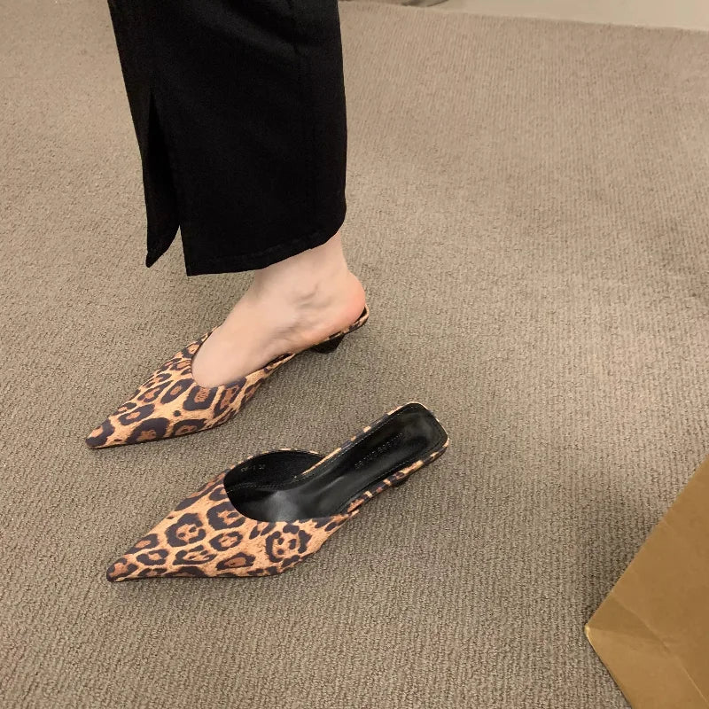 New Luxury Pointed Toe Women Mules Slipper Fashion Candy Color Ladies Elegant Dress Sandal Square Low Heel Slip on Slides Shoes