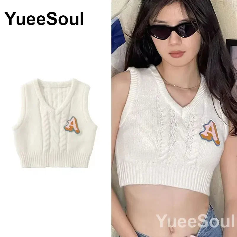 Vintage Knitted Women Sweater Vest American Y2K Aesthetic Sweet Cute 90s Slim Crop Waistcoat 2023 New Plaid Sleeveless Knitwears