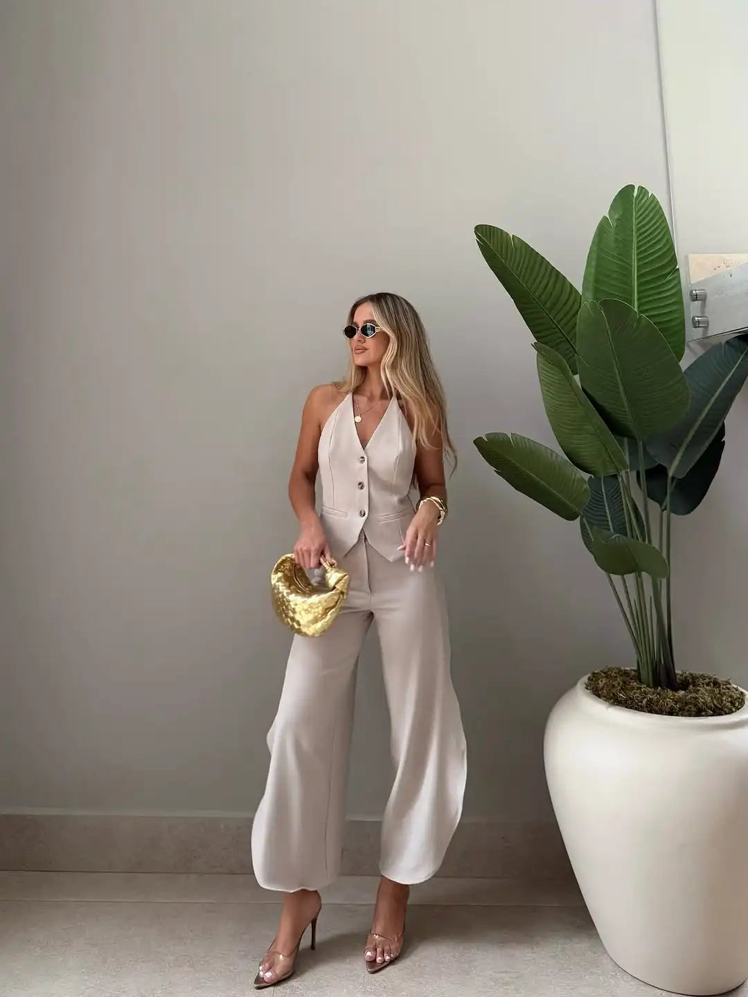 Women Halter Neck Vest Pants Set Elegant Sleeveless Button Front Blazer Top Split Curved Hem Trousers Suit 2026 Office Outfit