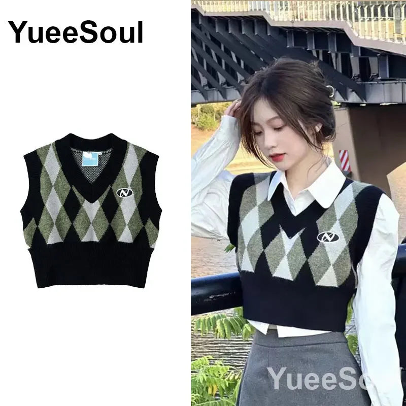 Vintage Knitted Women Sweater Vest American Y2K Aesthetic Sweet Cute 90s Slim Crop Waistcoat 2023 New Plaid Sleeveless Knitwears