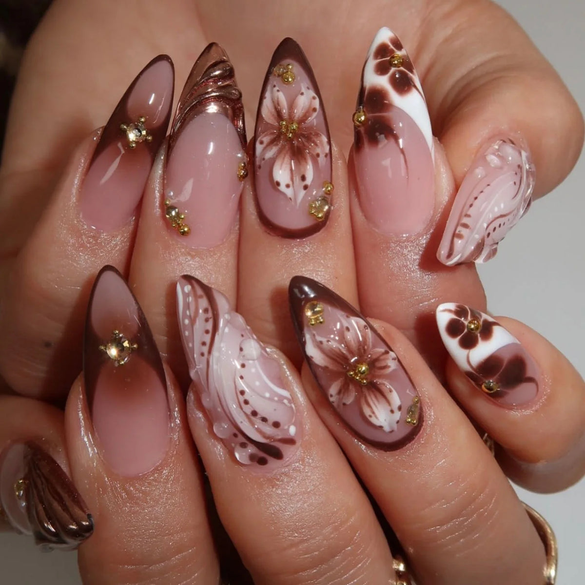 Gradient Flower Decor Almond Shaped Press-On Nails