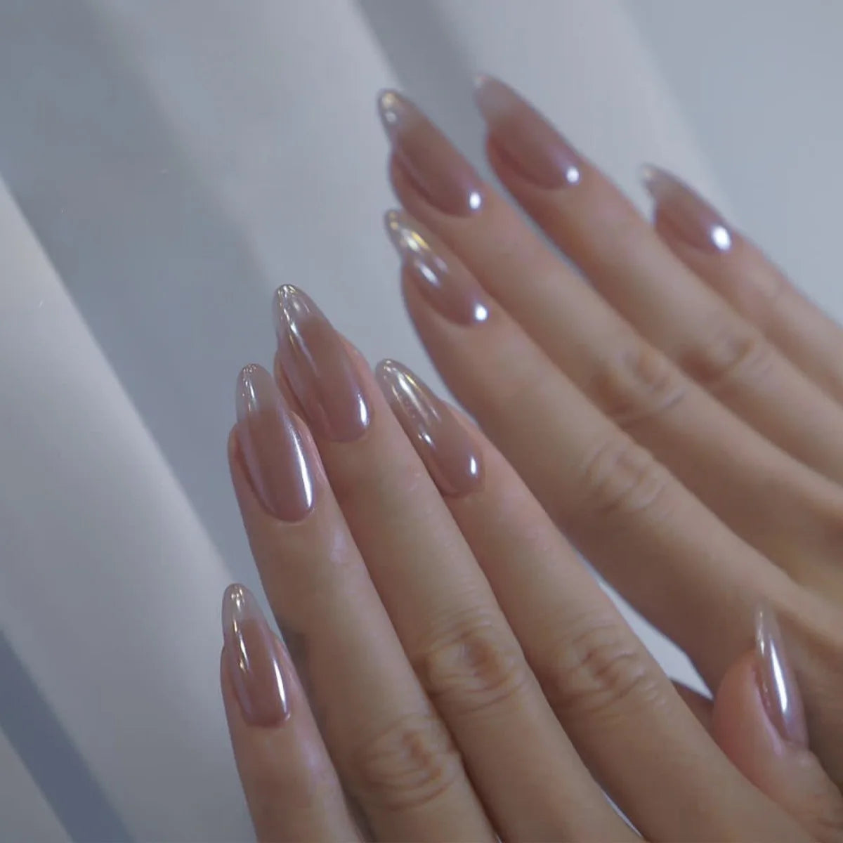 24Pcs Almond Press on Fake Nails Wearable Red Purple Blusher Halo Design False Nails Acrylic Full Over Simple Fashion Nail Tips