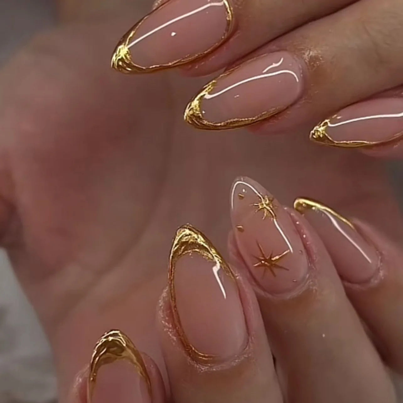 24Pcs Almond Press on Fake Nails Wearable Red Purple Blusher Halo Design False Nails Acrylic Full Over Simple Fashion Nail Tips