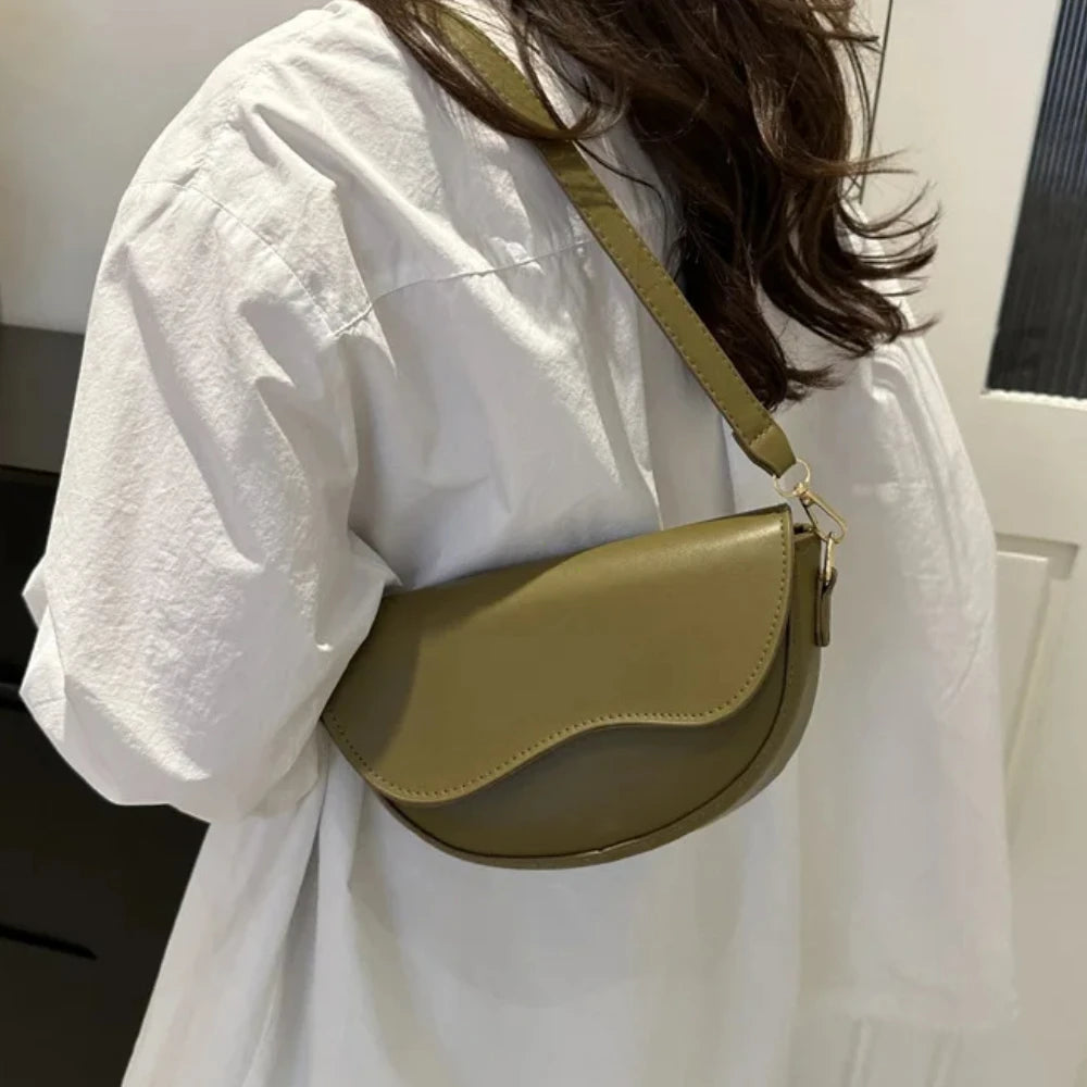 Vintage Double Strap Saddle Crossbody Shoulder Bag | Inspired by Neslihan Atagül