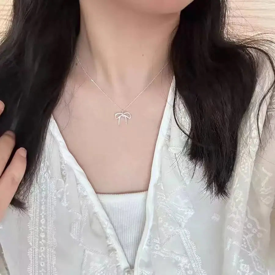 Silver Minimalist Bowknot Chain Necklace | Inspired by Wonyoung