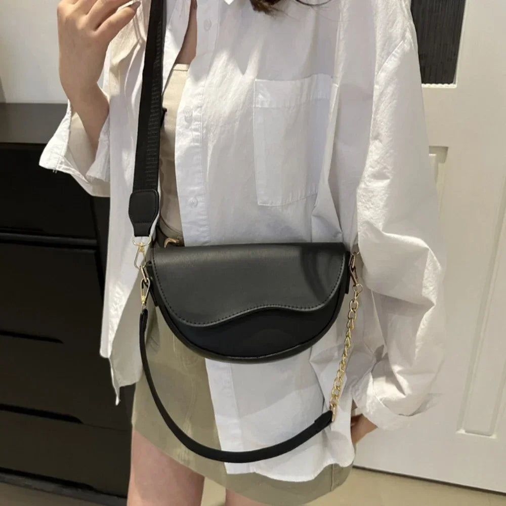 Vintage Double Strap Saddle Crossbody Shoulder Bag | Inspired by Neslihan Atagül