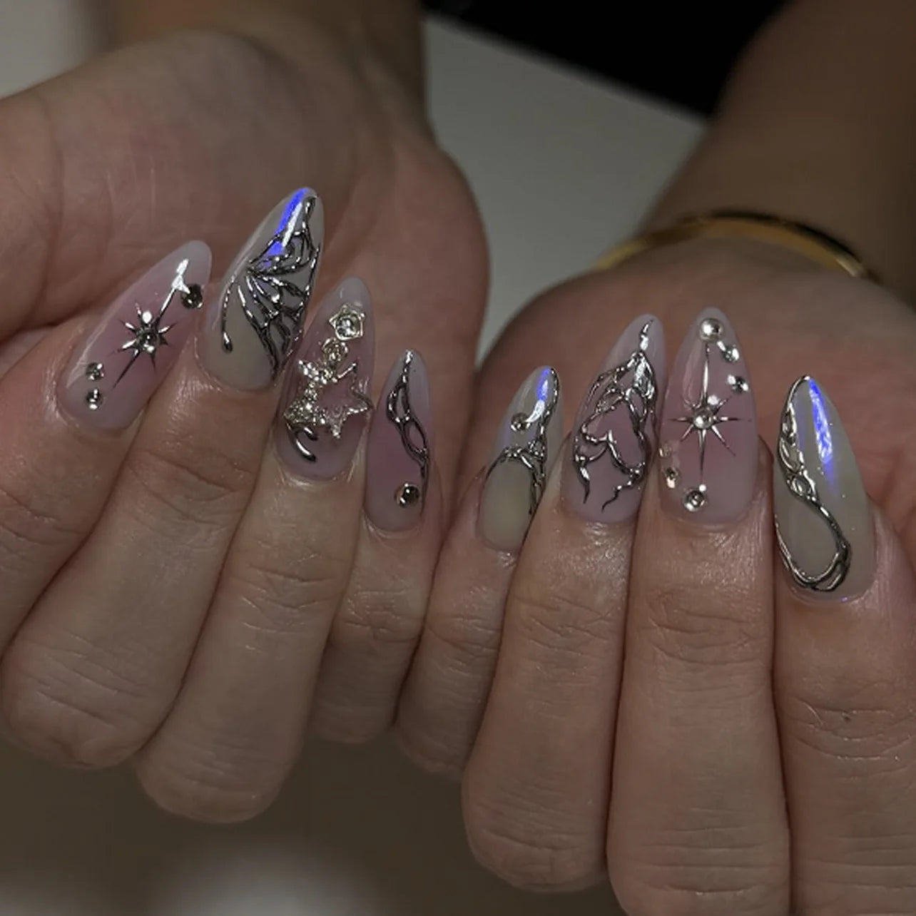 24Pcs Almond Press on Fake Nails Wearable Red Purple Blusher Halo Design False Nails Acrylic Full Over Simple Fashion Nail Tips