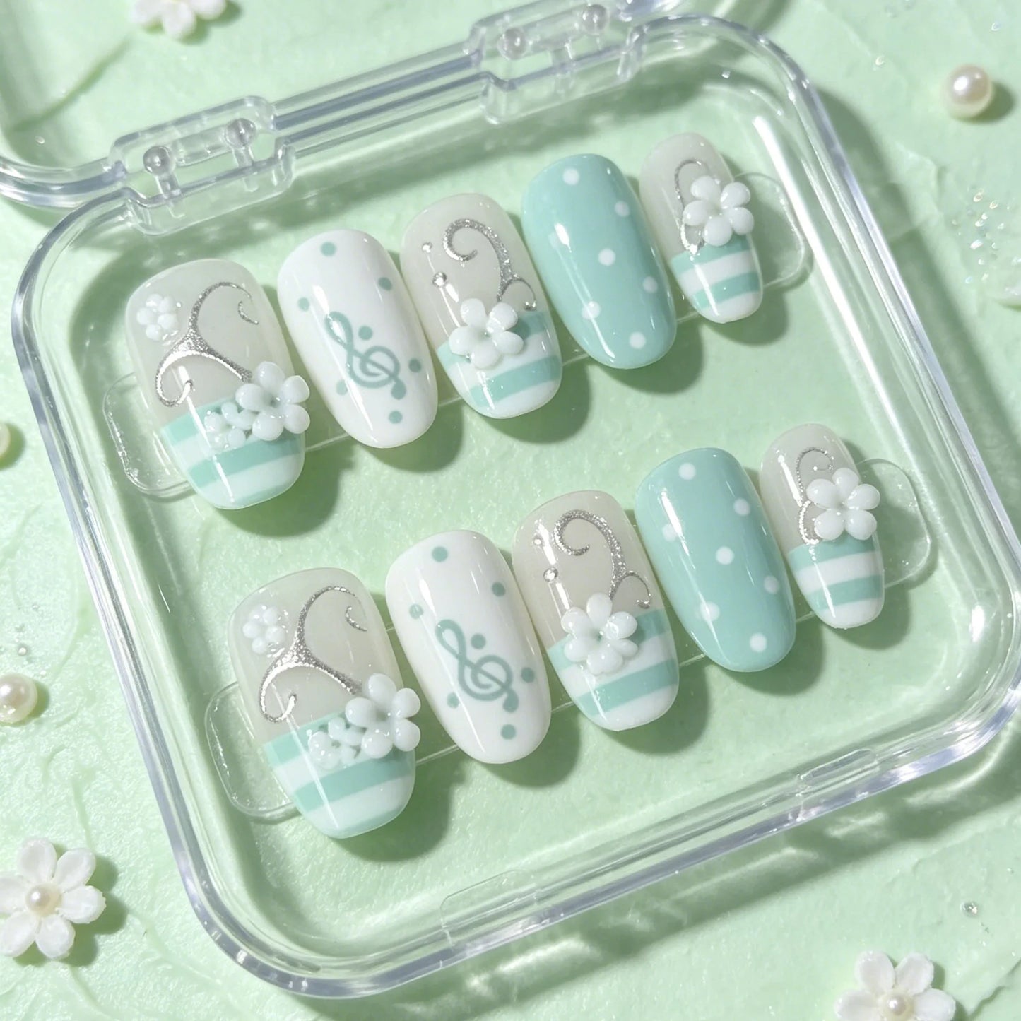 10 Hand Pressed Oval Nails, Beautiful Fake Nails, Fresh Mint Green Waves, Dotted Notes, Small White Flowers, Suitable for Women