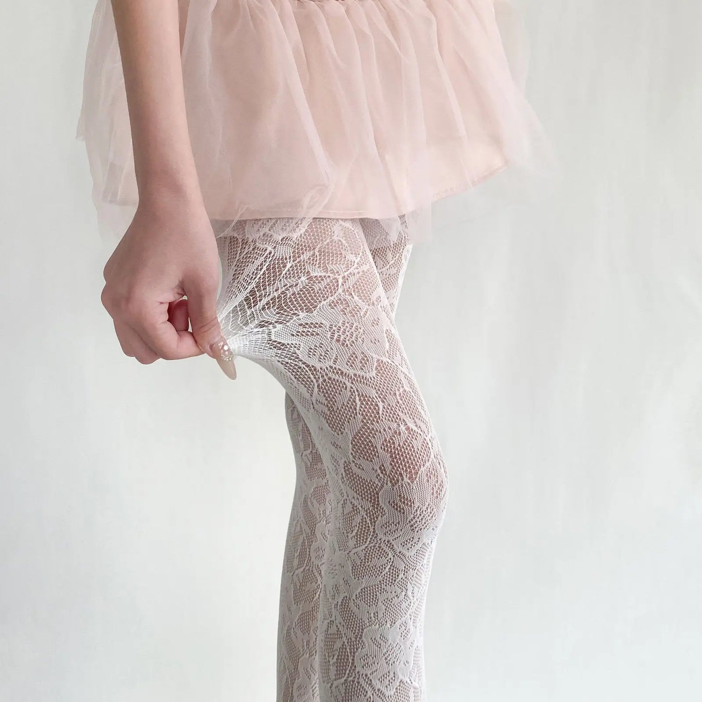 Women Floral Lace Tights Summer Mesh Sexy Hollowed Out Thin and Breathable Retro Punk Y2k Pantyhose Individual Fishnet Stockings