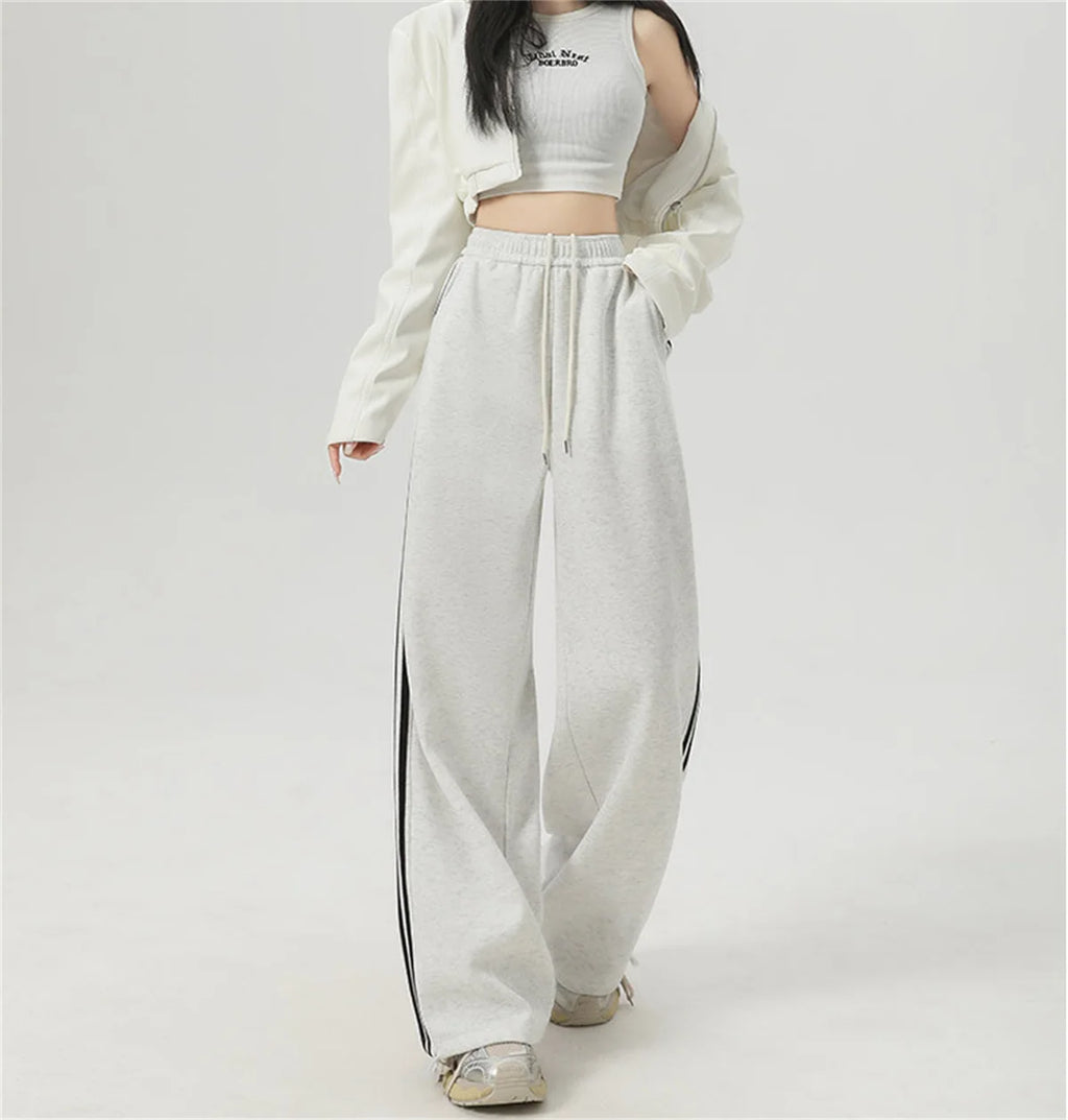 Color-Block Straight Leg Sweatpants | Inspired by Daniela
