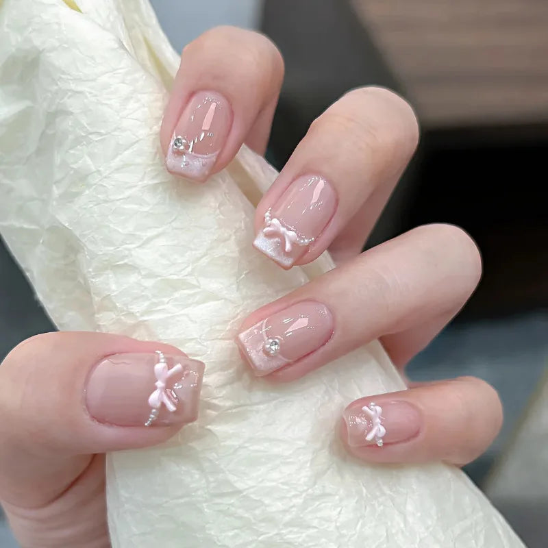 10PCS Manual Phototherapy Nude Pearl Bow Fake Nails Short Autumn and Winter Wear Armor