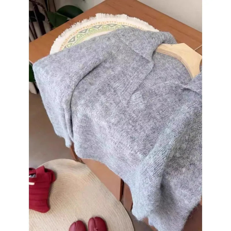 Loose Turn-Down Collar Knit Sweater | Inspired by Hande Erçel