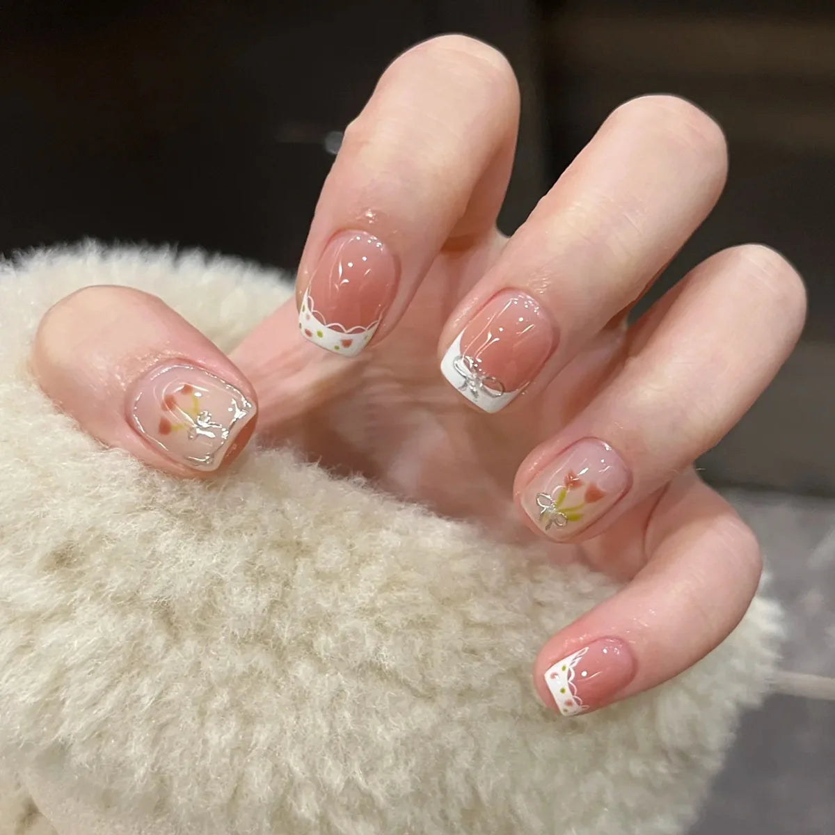 24pcs Cute Girly Short Square False Nails Sweet White French Nail Glitter Star Rhinestones Nail Art Cat Eye Bow Press On Nails