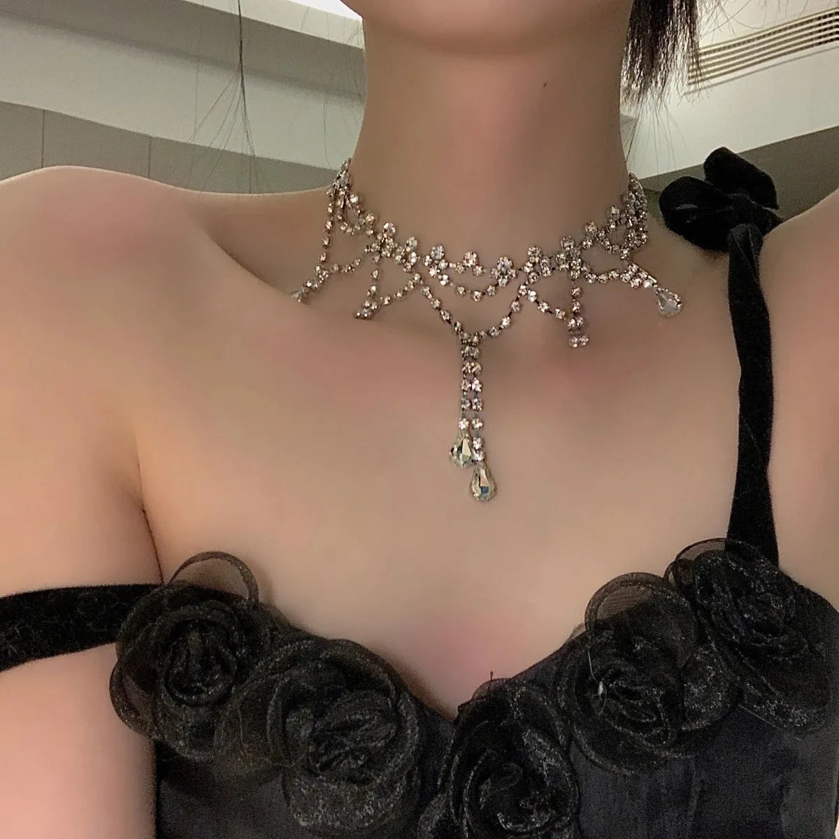 New exquisite zircon necklace temperament fairy choker accessories sweet cool women's chain collar women's clavicle chain