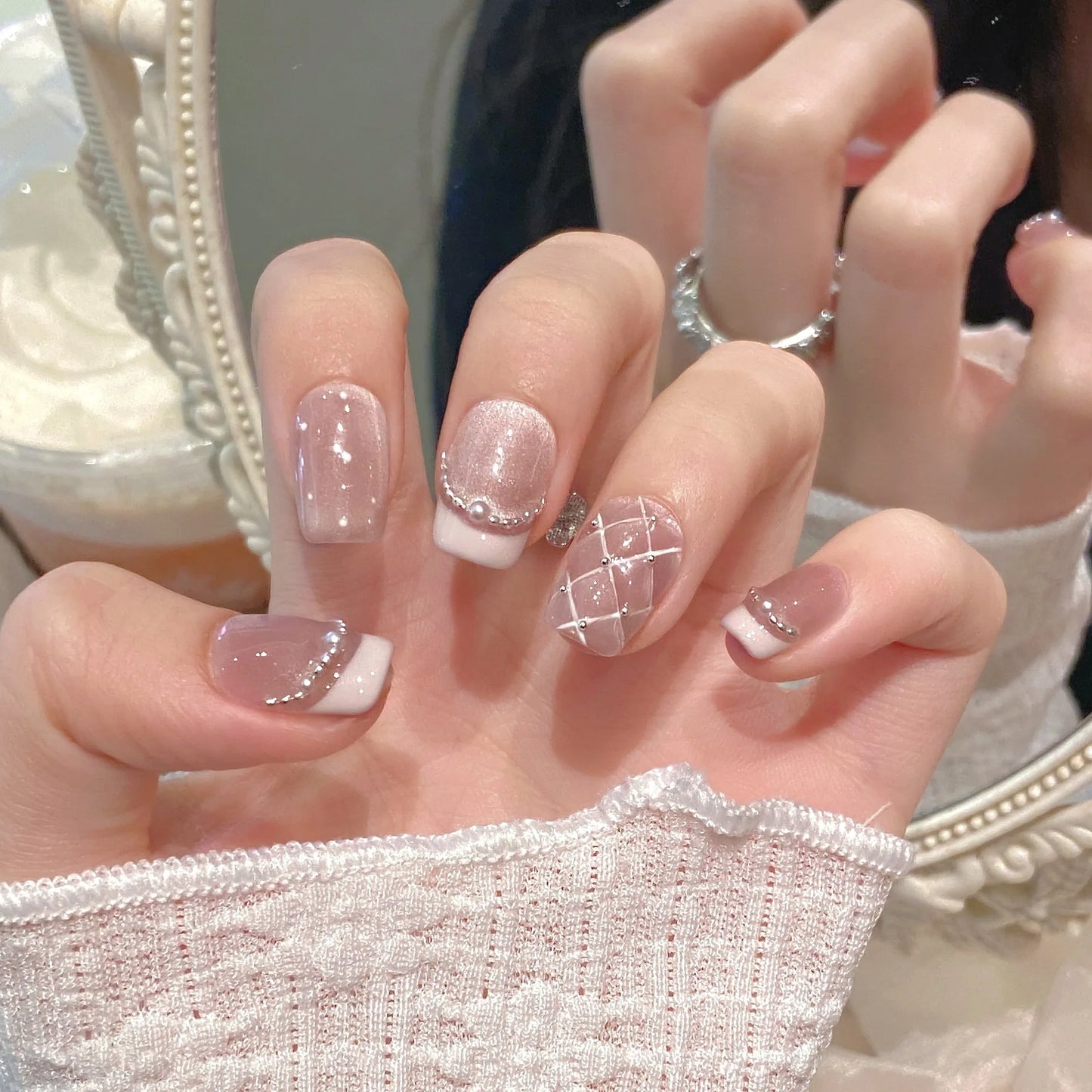 Handmade Sweet Diamond Grid Decor Press on Nails French Shiny Pink Cat Eye Fake Nails Wearable Reusable Korean Bride False Nails