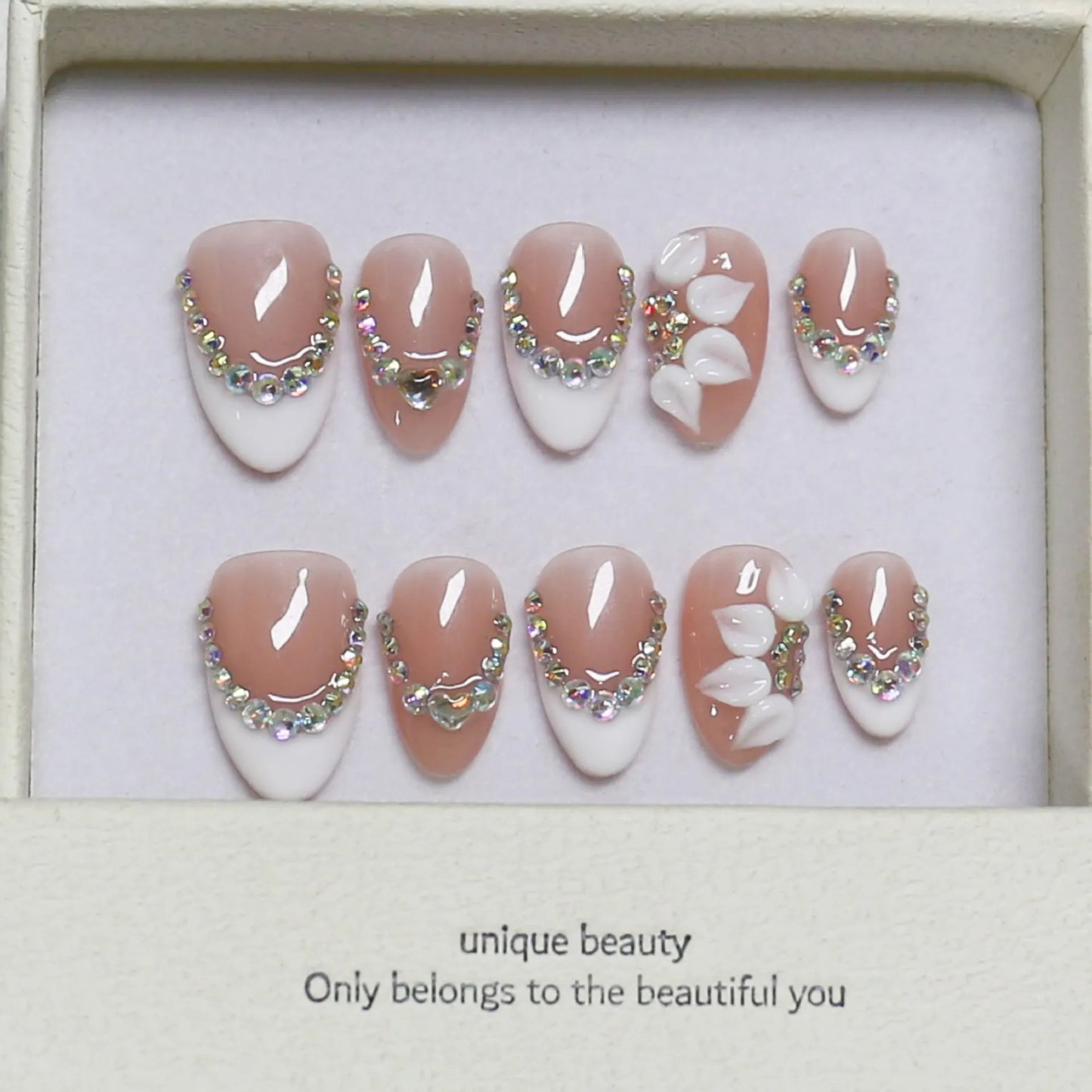 10Pcs White French Pink Heart Diamond Manicure Art Gentle Sweet Short Oval Artificial Wearing Nails Patch Full Cover Press Ons