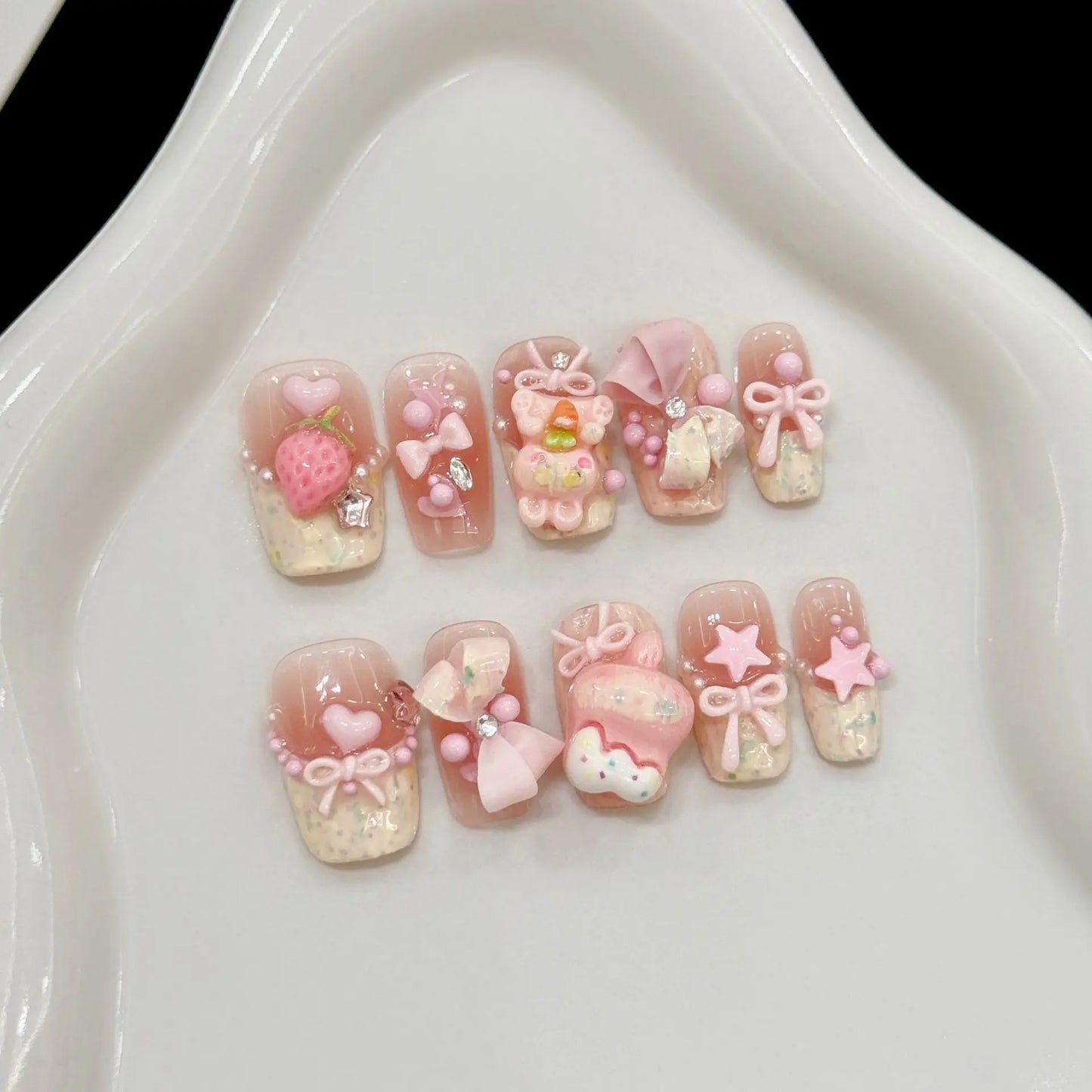 10pcs Handmade Pink Press on Nails Sweet Cute Strawberry Bow Decor Fake Nail Tips Wearable 3D Cute Rabbit Korean False Nails