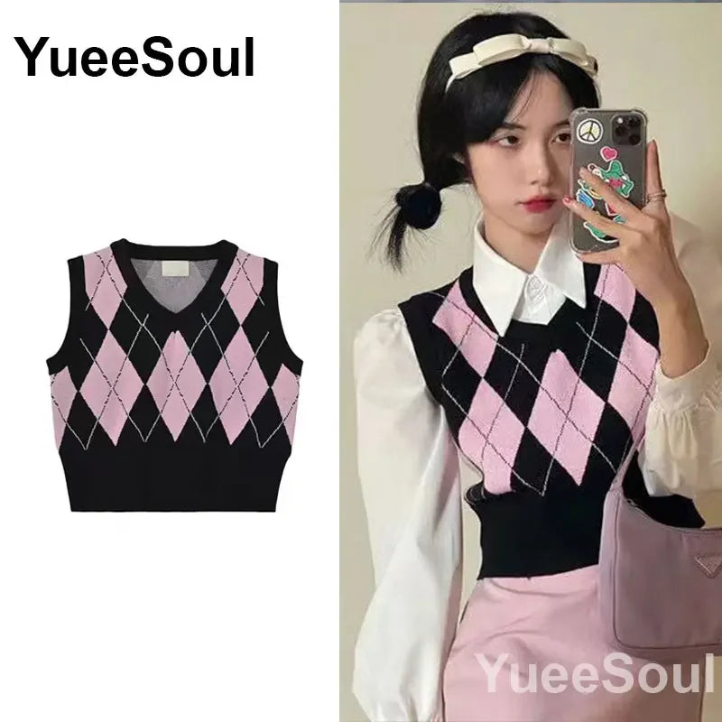 Vintage Knitted Women Sweater Vest American Y2K Aesthetic Sweet Cute 90s Slim Crop Waistcoat 2023 New Plaid Sleeveless Knitwears