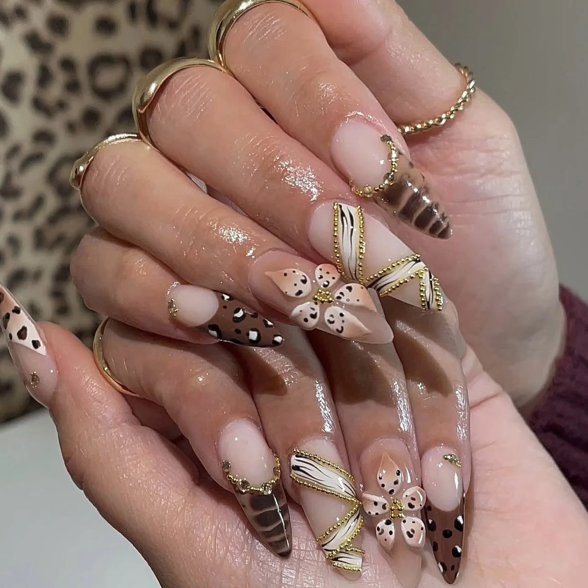Gradient Flower Decor Almond Shaped Press-On Nails