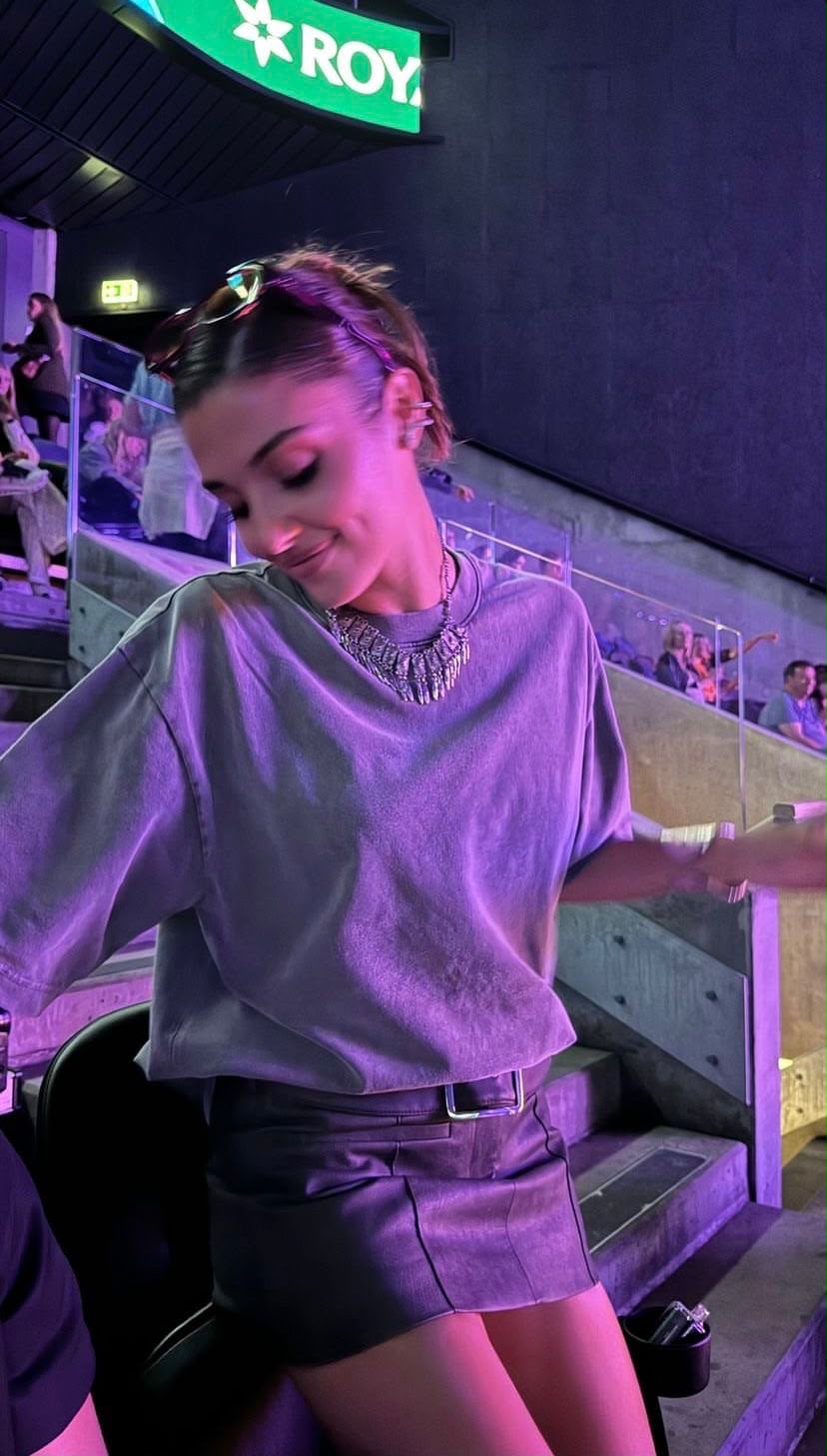 Washed Vintage O-Neck T-Shirt | Inspired by Hande Erçel